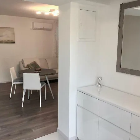 Apartment Sea View Kozino