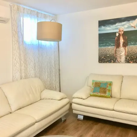 Sea View Apartment Kozino